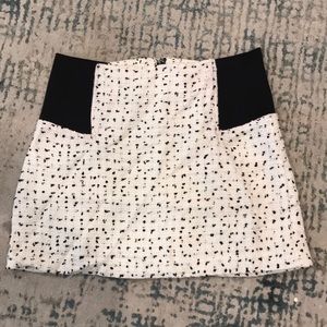 Black and white tweed mini skirt SZ Large